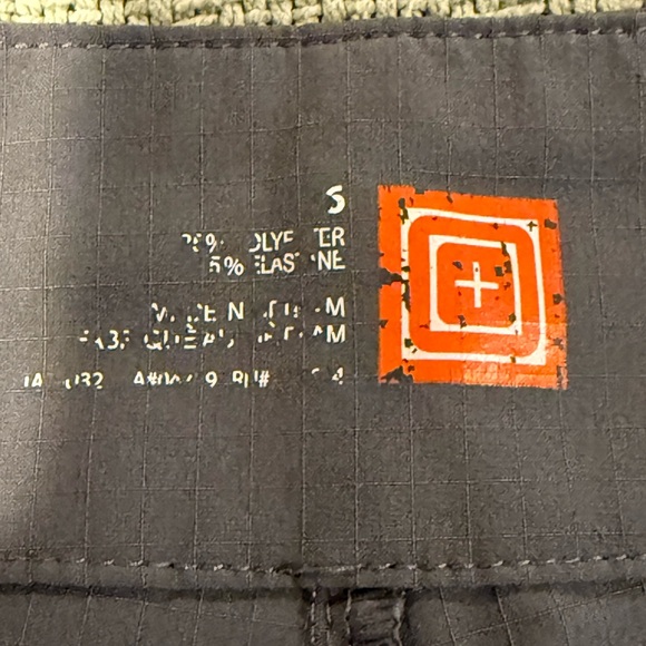 5.11 Tactical Gray Board Shorts Quick-Dry Swimwear - Picture 3 of 3